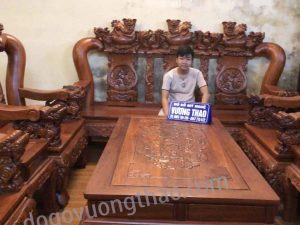 Bộ ghế Minh Quốc Nghê cột 18 gỗ hương