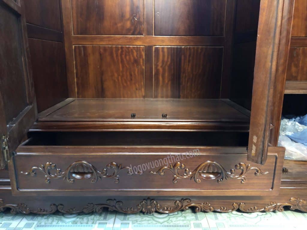 tủ áo 3 buồng 4 cánh