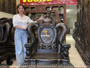 bộ bàn ghế nghê đỉnh gỗ mun hoa (1077)