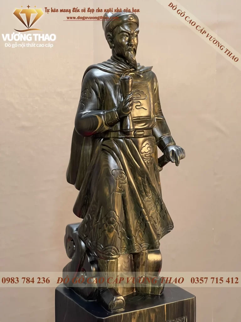 tượng trần quốc tuấn gỗ mun hoa (1056)