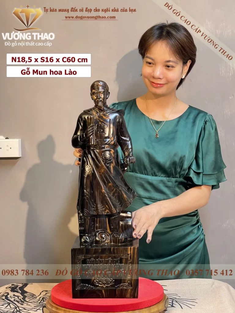tượng trần quốc tuấn gỗ mun hoa (2163)