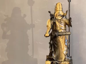 tượng quan vân trường gỗ (1628)