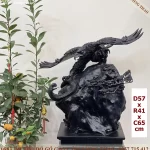 tượng đại bàng bắt rắn gỗ mun sừng (753)