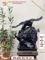 tượng đại bàng bắt rắn gỗ mun sừng (753)