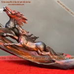 tượng mã đáo thành công bằng gỗ (692)