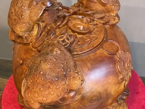 tam thiềm thừ chấn chum gỗ hương ta (1733)