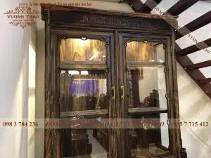 tủ rượu cánh phẳng tùng mai