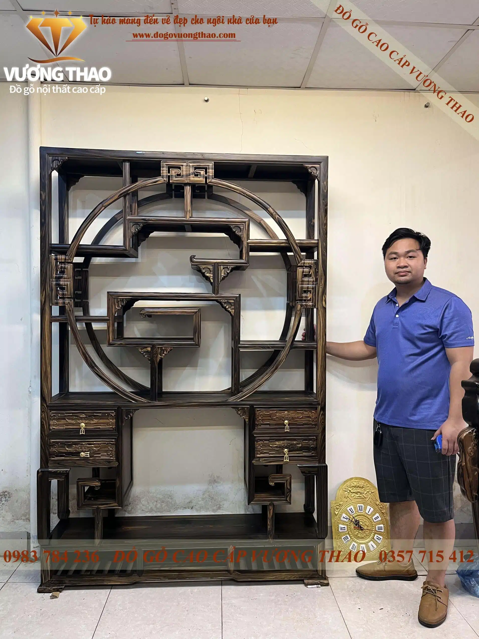 Tủ Rượu Zích Zắc Mẫu Tròn Gỗ Mun Hoa
