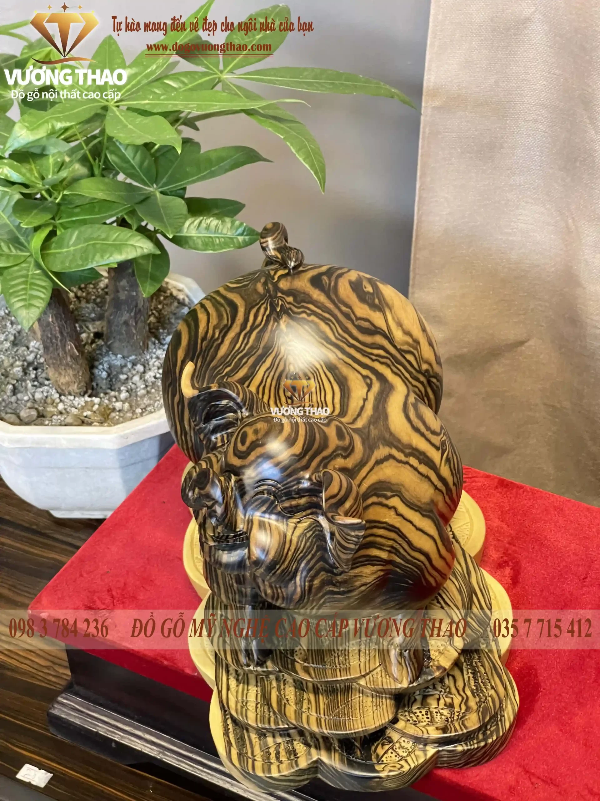 tượng heo gỗ (1548)