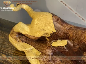 tượng hổ gỗ cẩm lai (1975)