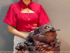 tượng thiềm thừ gỗ trắc (1330)