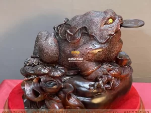 tượng thiềm thừ gỗ trắc (1331)