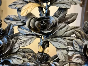 Bình hoa hồng gỗ Mun hoa (973)