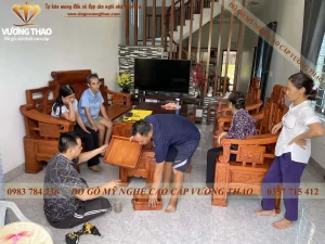 bàn giao bàn ghế tứ trụ về hà nam (940)