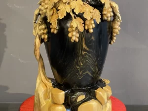 bình nho sóc gỗ mun hoa (1980)