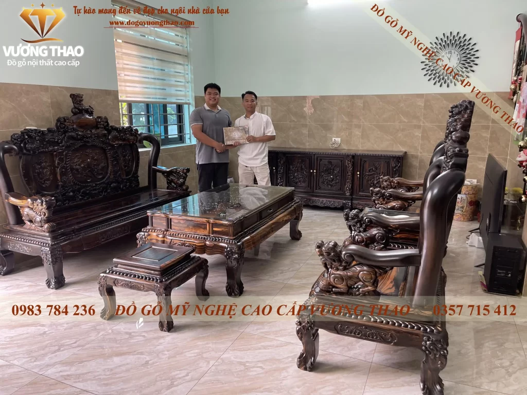 Bàn giao Nghê Bảo Đỉnh và kệ Tivi về Thanh Trì (895)