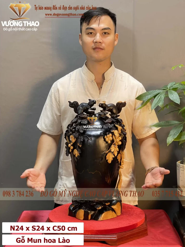bình phú quý nho sóc gỗ mun (1396)