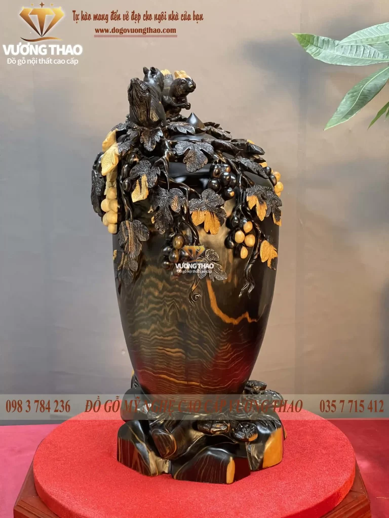 bình phú quý nho sóc gỗ mun (1400)