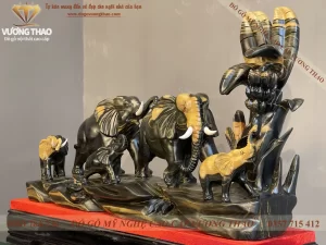 tượng gia đình voi gỗ mun hoa (1749)