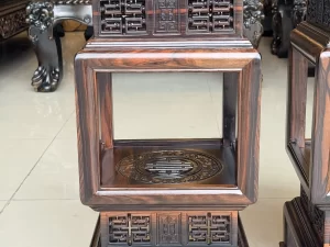 đôn đèn kê tượng gỗ mun hoa (1990)