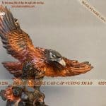 tượng đại bàng gỗ trắc 7