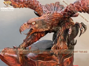 tượng đại bàng gỗ trắc (828)