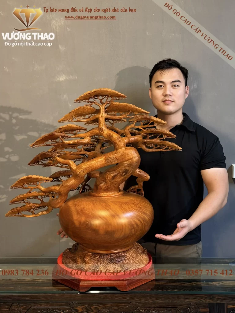 bình tùng gỗ hương ta (1870)