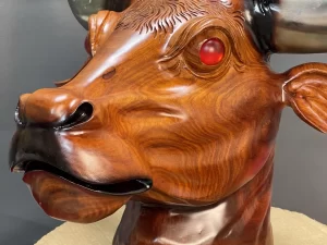 đầu bò treo tường gỗ hương (464)