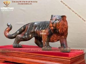tượng hổ gỗ trắc đỏ đen (1052)