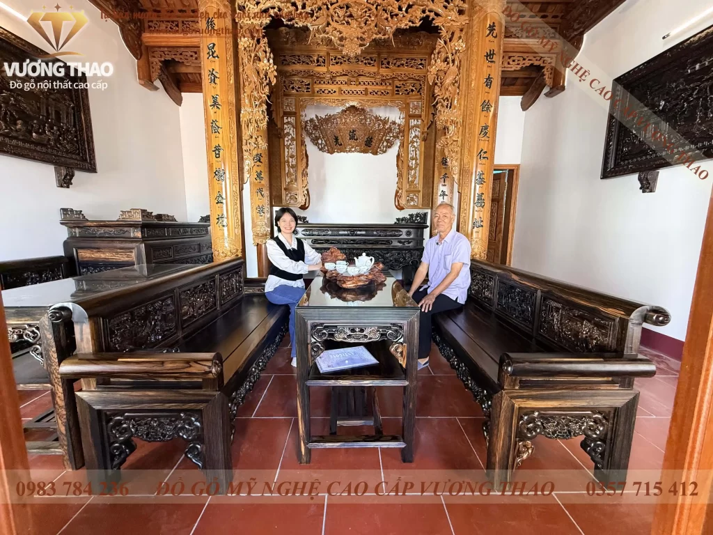 Bàn giao Combo nội thất cho phòng thờ của chú Khách hàng ở Hải Dương (1634)