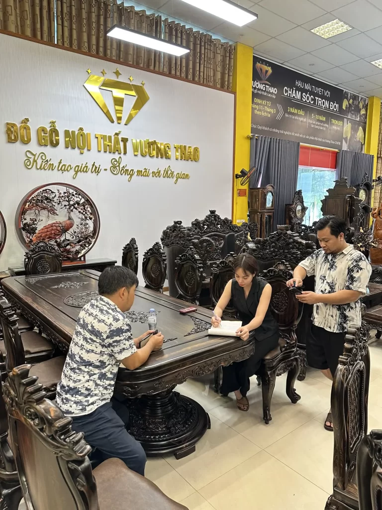 Anh Hạnh ở Văn Bình - Thường Tín chốt Combo nội thất gỗ cao cấp (1921)