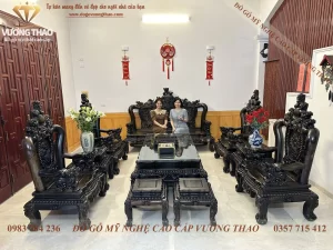Bàn giao bộ bàn ghế Nghê 5 đầu cột 12 gỗ Mun hoa về Hưng Yên (2011)