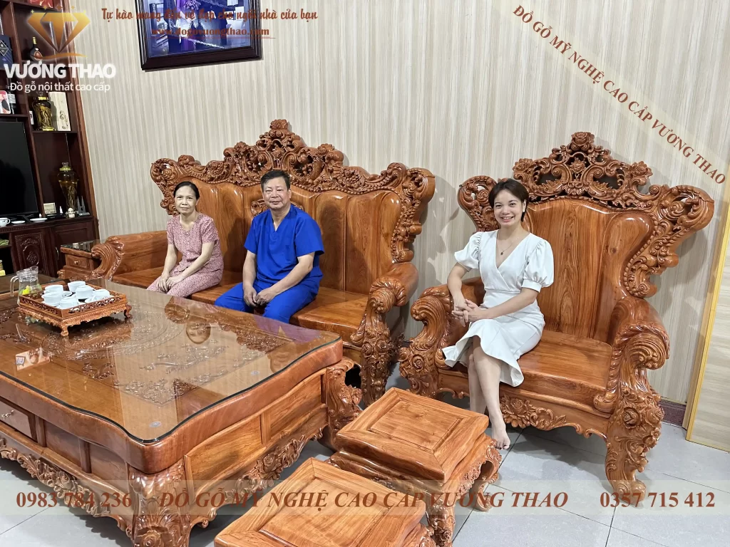 Bàn giao bộ bàn ghế Hoàng Gia Đại gỗ Hương Đá về Hải Dương (2130)