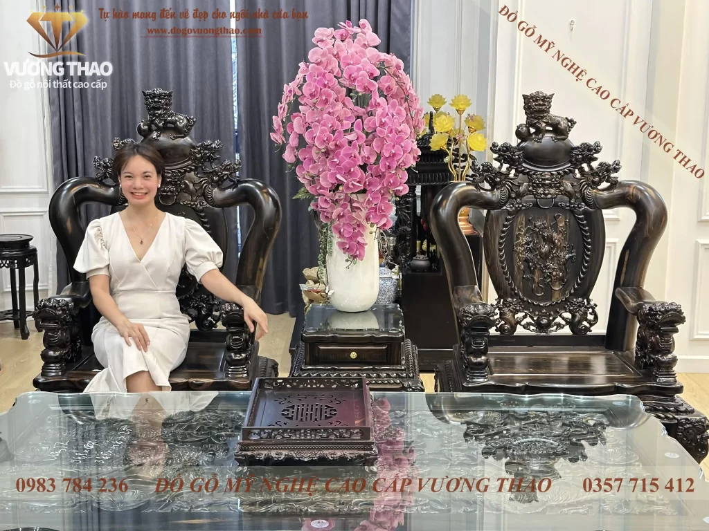 Bàn giao bộ bàn ghế Nghê 12 gỗ Mun hoa về Hà Nam (2133)