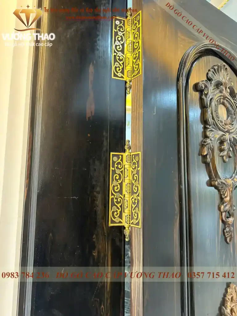 cửa gỗ mun hoa (2169)